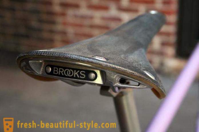Jalgratta sadul Brooks: ülevaade, funktsioone ja eeliseid