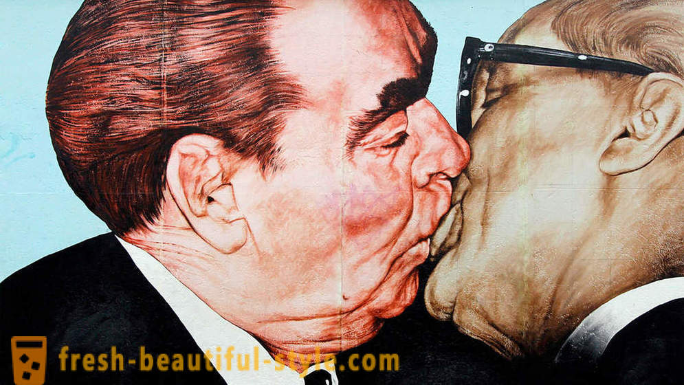 Nagu maailma liidrid püüdsid vältida suudlemine Brežnev