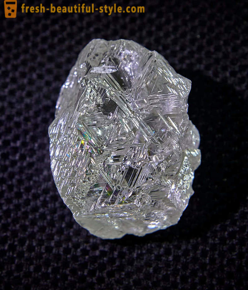 Jakuutias on leidnud unikaalne teemant kaalub ligi 200 karaati