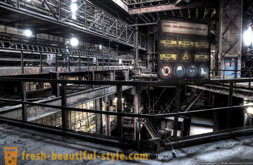 Jalutage läbi mahajäetud tehase Belgias