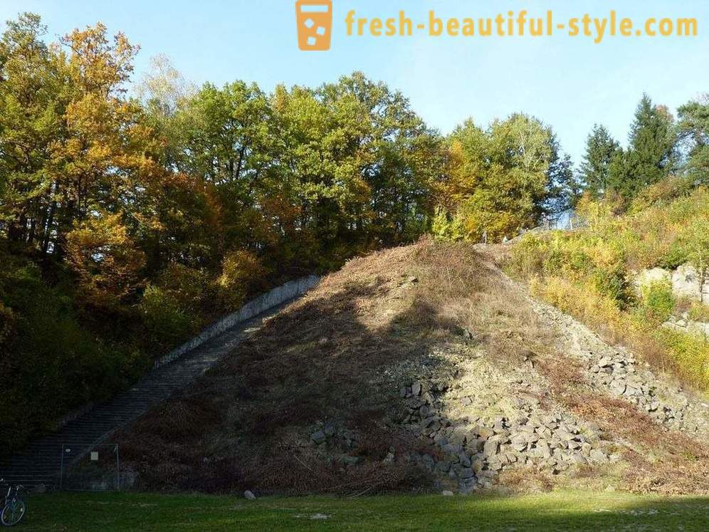 Stone trepid surma Austria