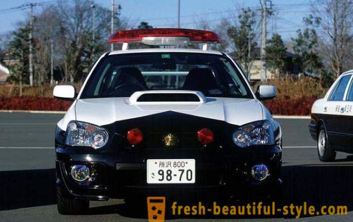 Järsu Jaapani politsei autod