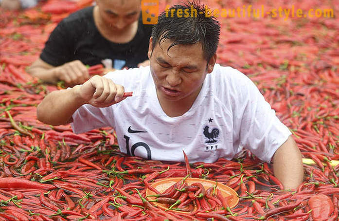 Ei nõrga südamega: Hiinas oli konkurentsi-söömine paprika kiirust
