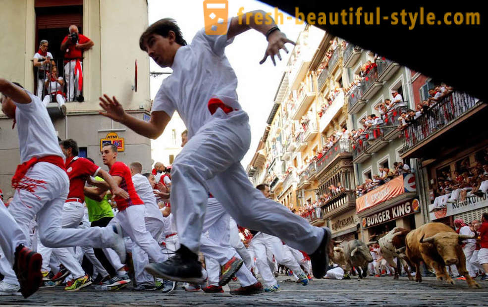 Kuidas oli iga-aastased jooksvad pullide Pamplona, ​​Hispaania