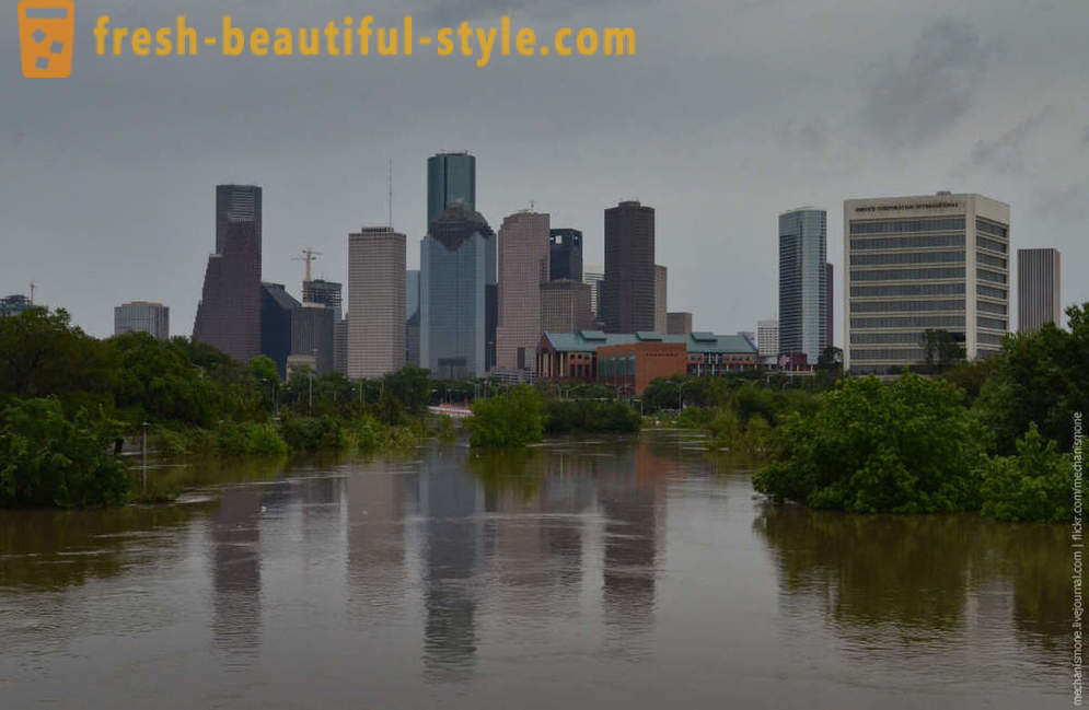 Ajalooline üleujutused Houston