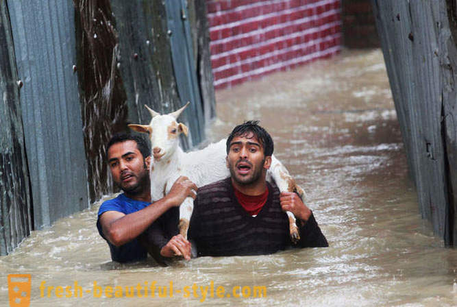 Ajalooline üleujutused India ja Pakistan