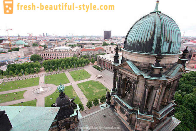 Berliinis kõrgus Berliini katedraal
