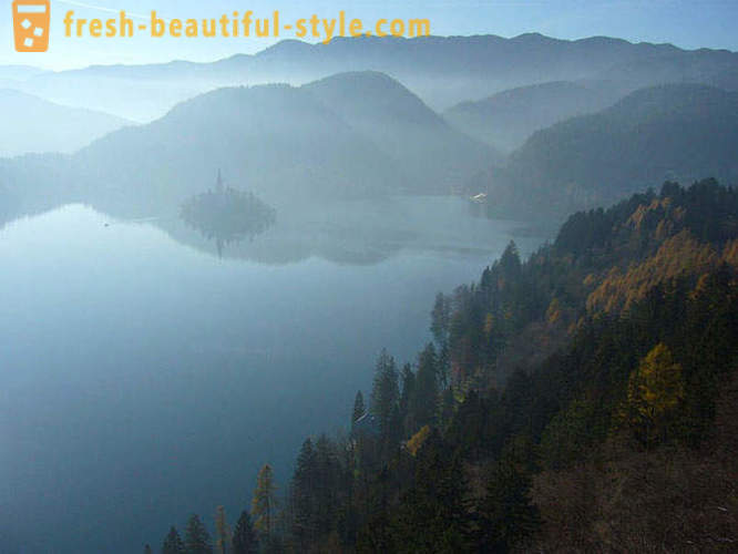 Bledi järv, kaetud legendid